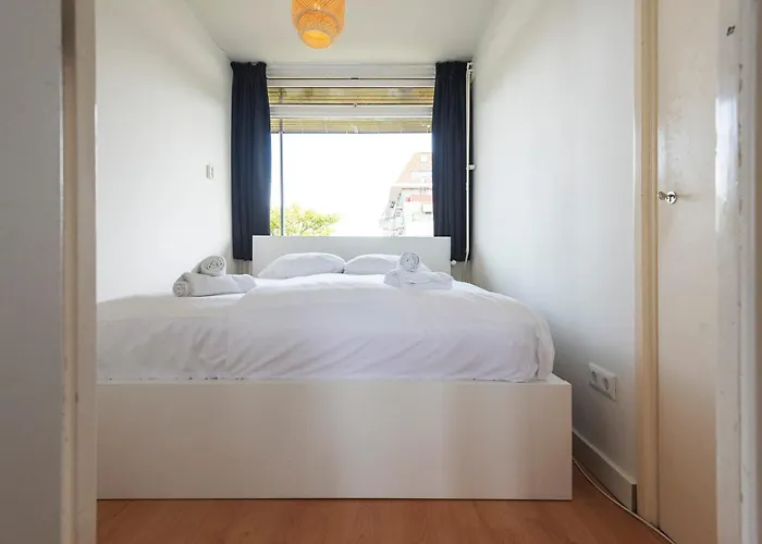 De Schelp 66, Free Parking *