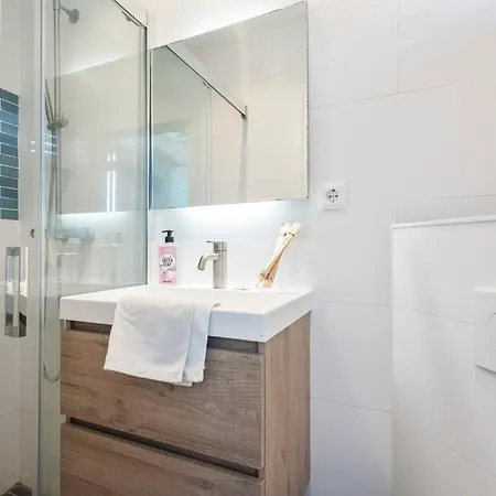 De Schelp 66, Free Parking *