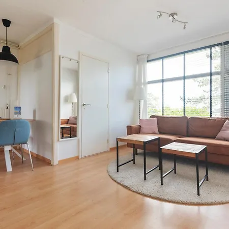 De Schelp 66, Free Parking *