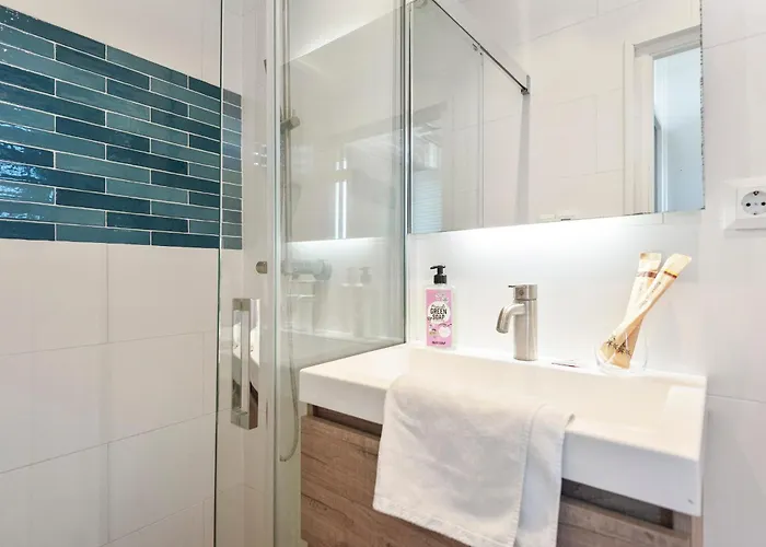 Apartment De Schelp 66, Free Parking *