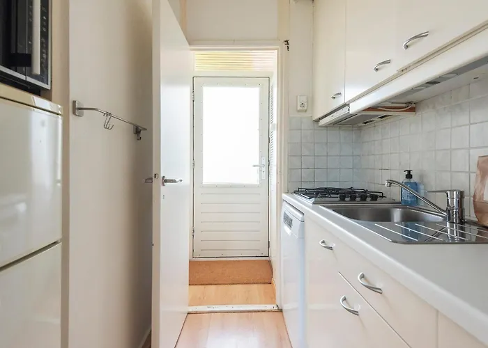 De Schelp 66, Free Parking Зандфорт