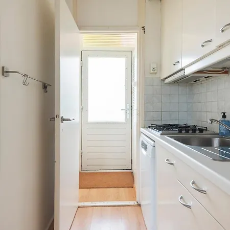 De Schelp 66, Free Parking Zandvoort